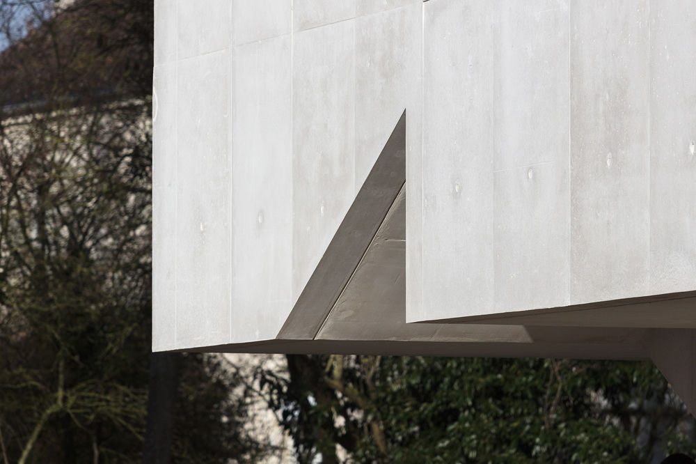 Saint-Jacques-de-la-Lande教堂，法国雷恩 / Álvaro Siza Vieira