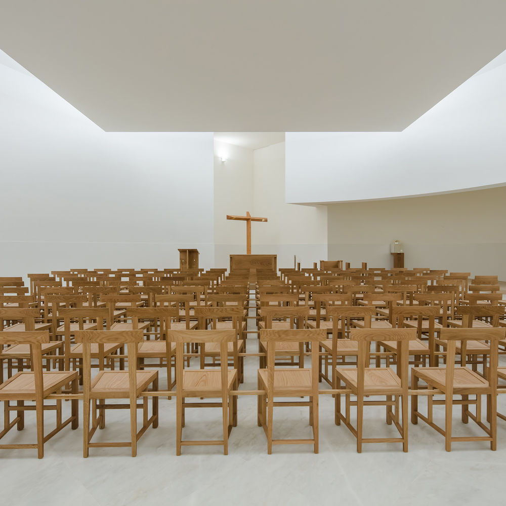 Saint-Jacques-de-la-Lande教堂，法国雷恩 / Álvaro Siza Vieira