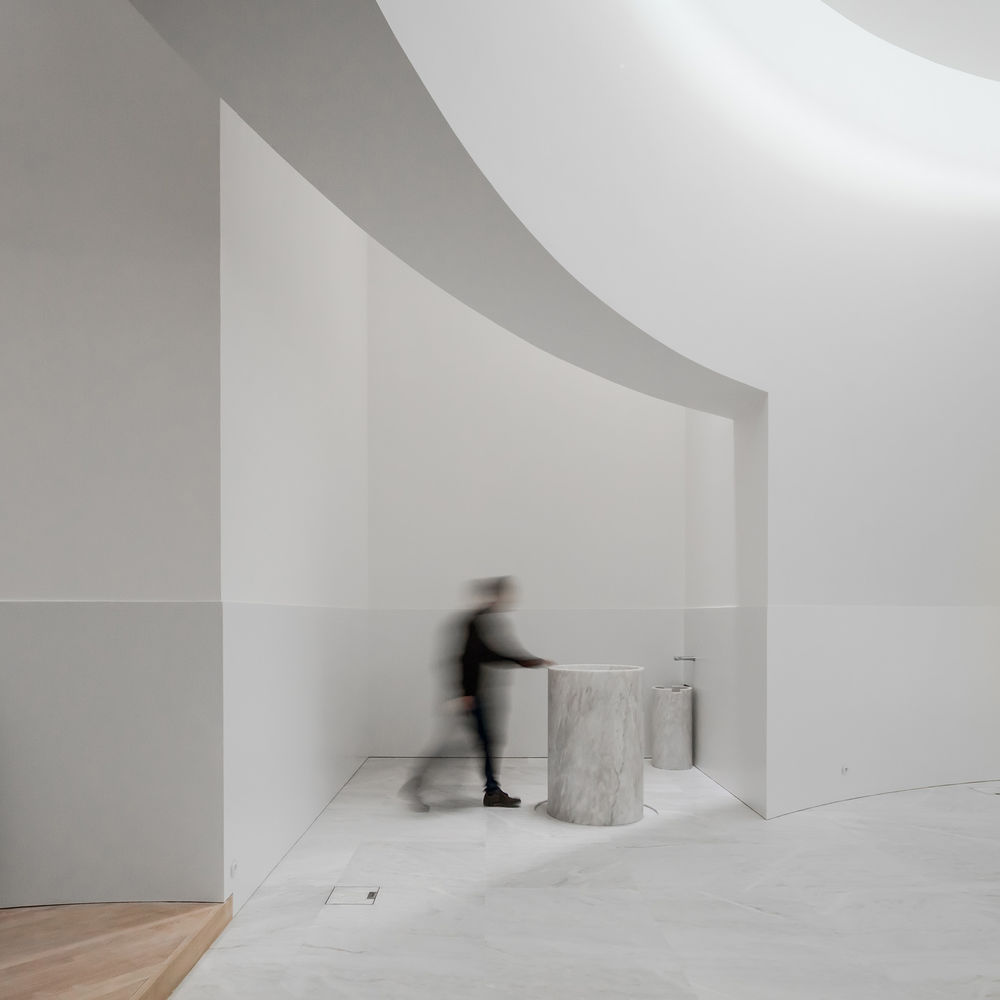 Saint-Jacques-de-la-Lande教堂，法国雷恩 / Álvaro Siza Vieira