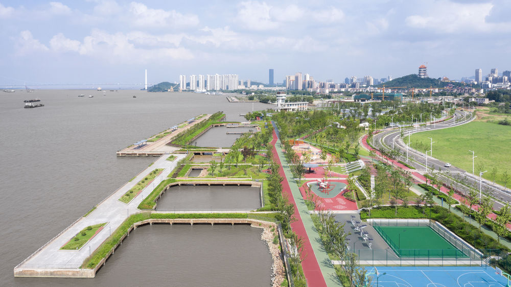 江苏江阴长江码头公园——融合历史与生态的休闲新地标