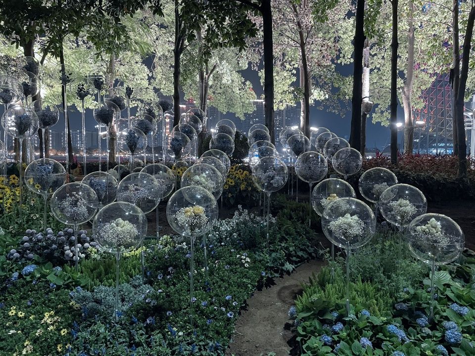《消失的花园》 | 亚克力气球展现消失之美