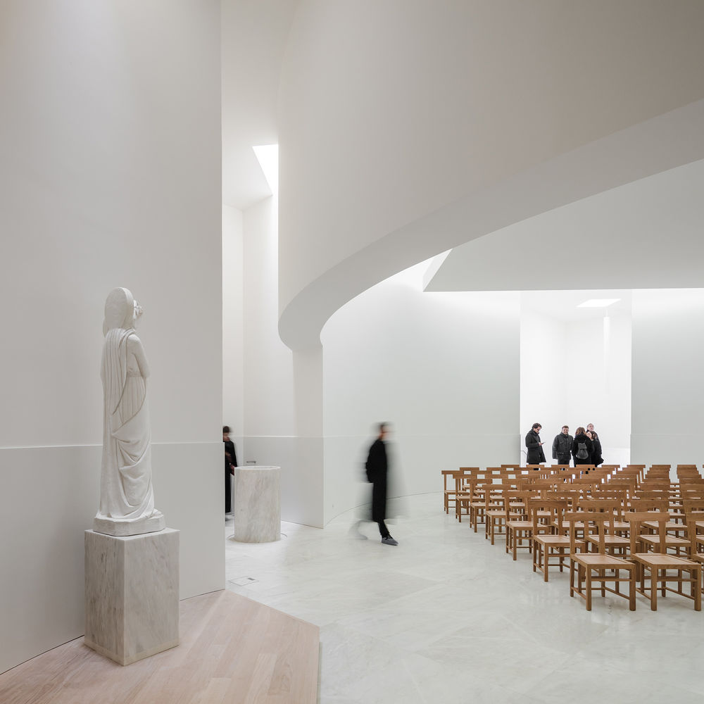 Saint-Jacques-de-la-Lande教堂，法国雷恩 / Álvaro Siza Vieira
