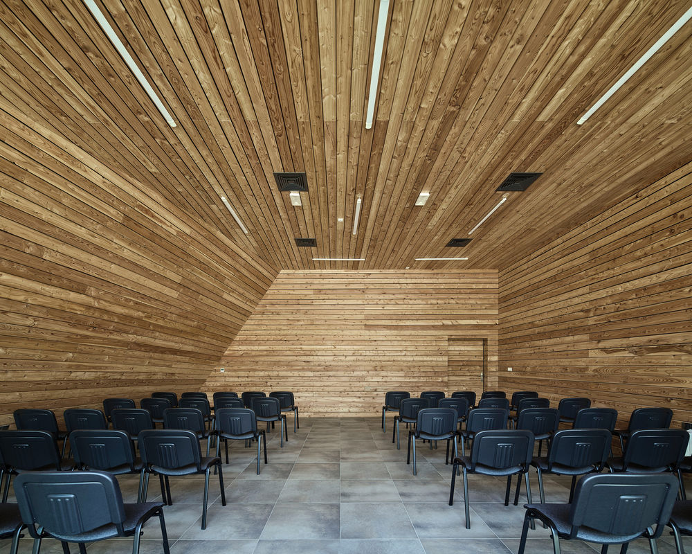 Local Activity Center / Marlena Wolnik MWArchitekci