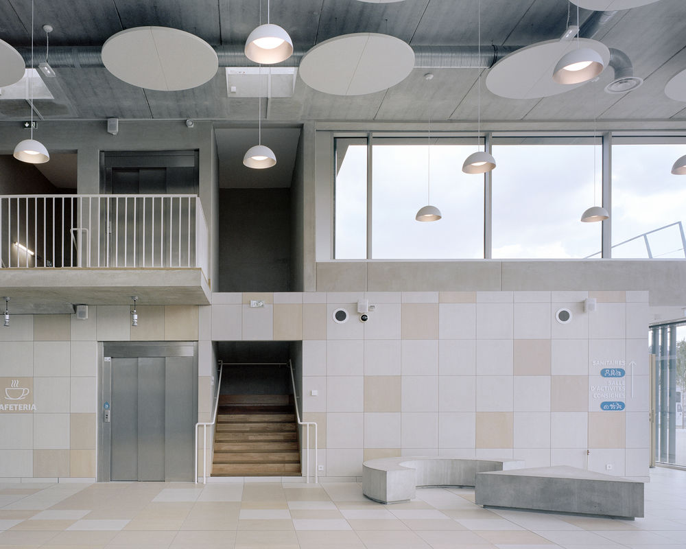 Balsaneo Aquatic Center / Mikou Studio