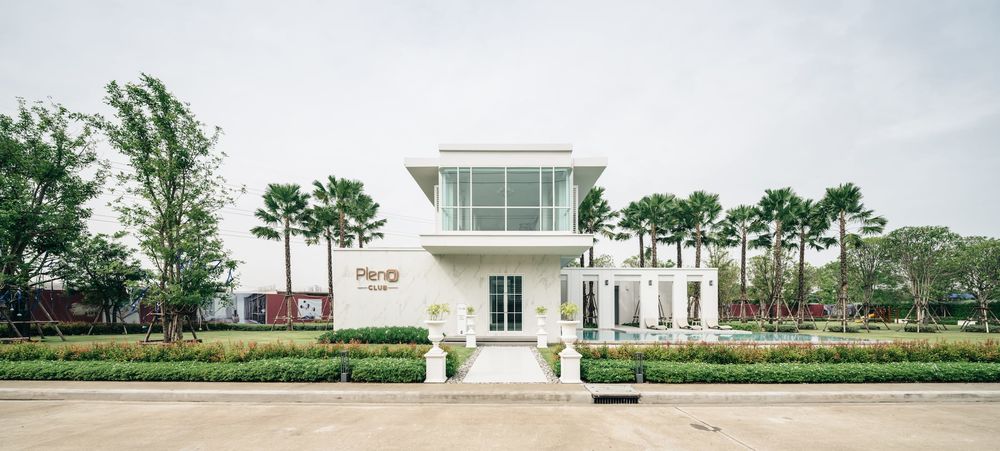 泰国 Pleno 联排别墅住宅，殖民风格景观设计