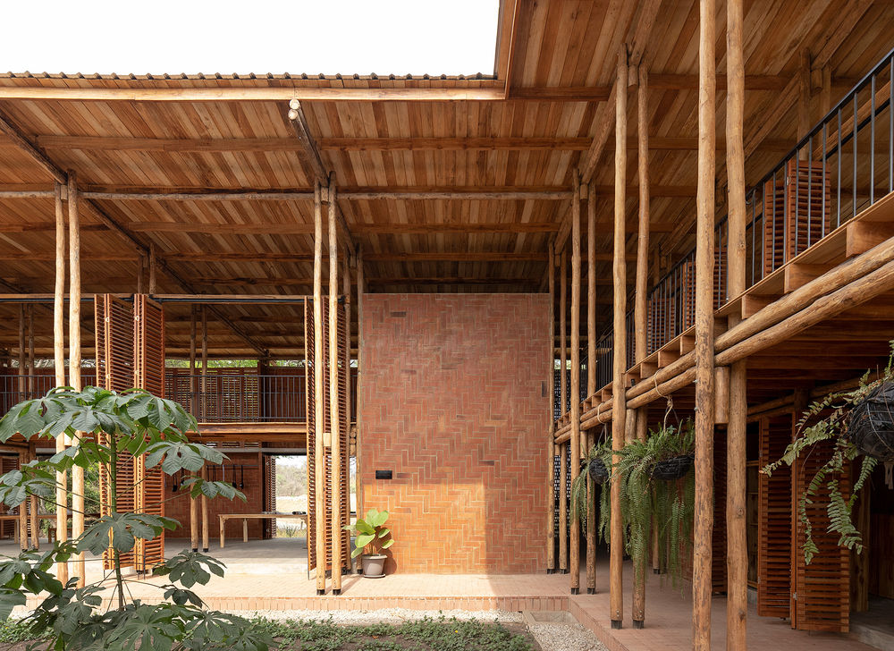 Community Productive Development Center Las Tejedoras / Natura Futura Arquitectura + Juan Carlos Bamba