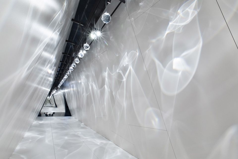 米兰家具展惊现“Raytrace”装置，创新材料 Dekton 的梦幻空间
