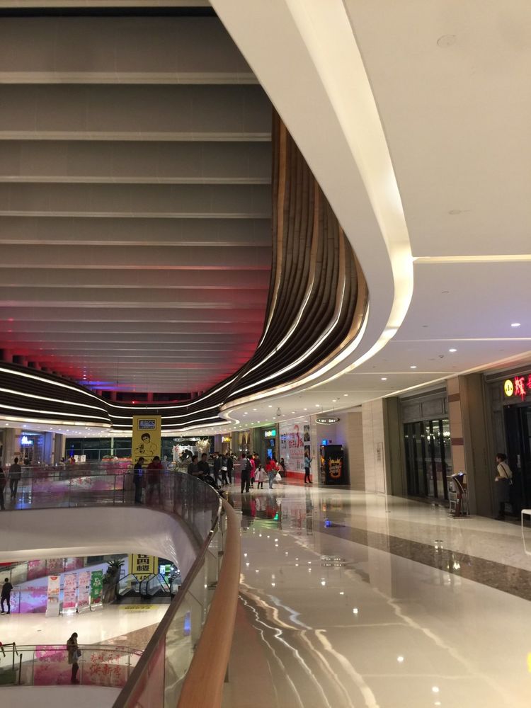 深圳观澜湖新城 现代简约风格打造舒适宜居空间
