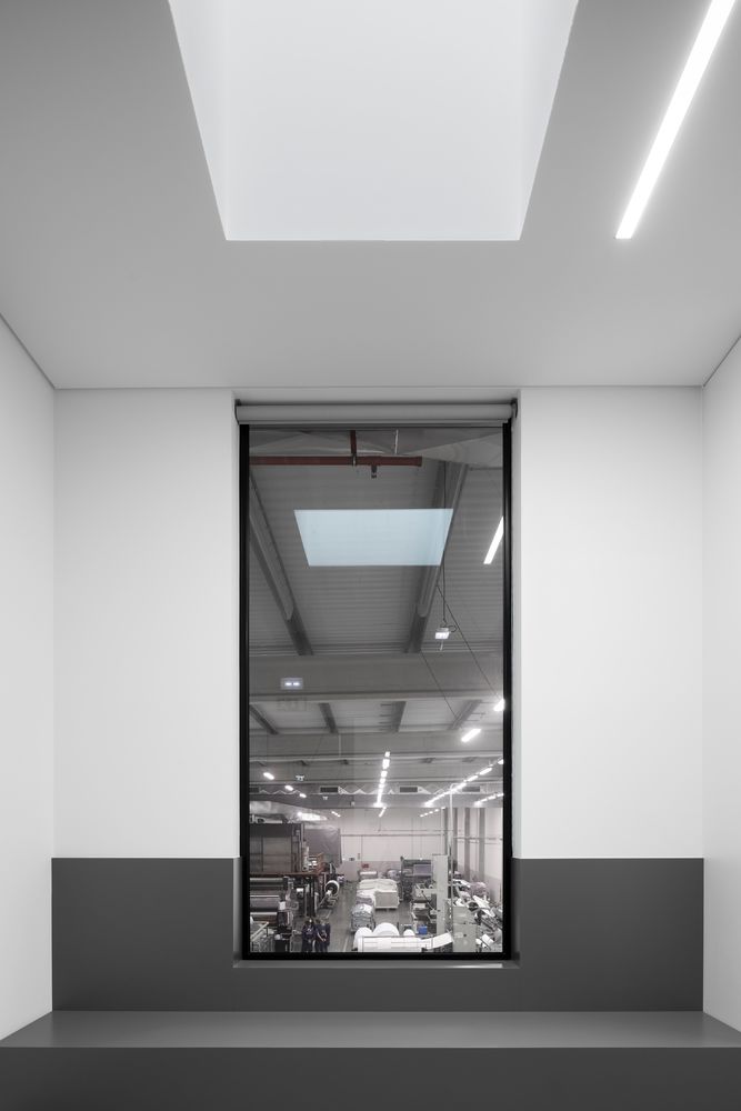 UnidadeIndustrialDuvalli | 现代工业建筑的设计典范