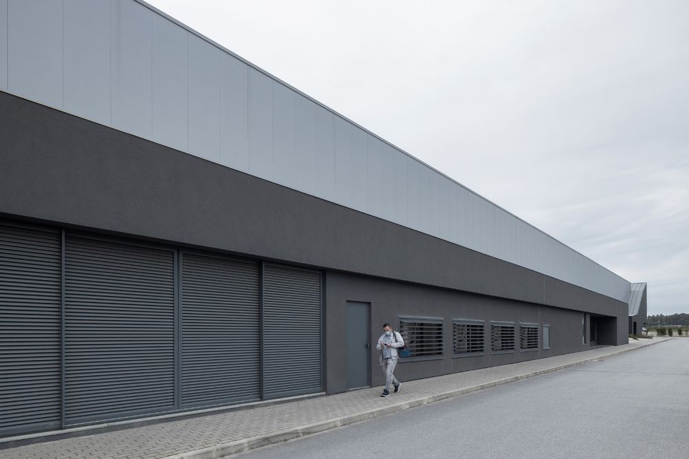 UnidadeIndustrialDuvalli | 现代工业建筑的设计典范