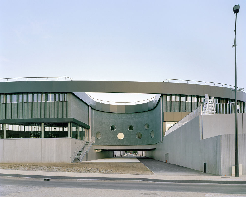 Balsaneo Aquatic Center / Mikou Studio