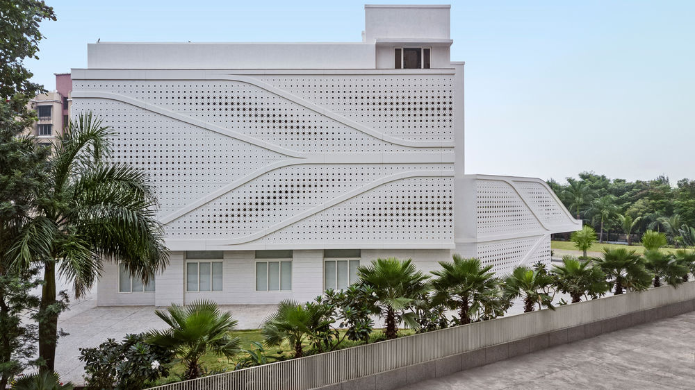 Ismaili Jamatkhana & Community Centre / NUDES