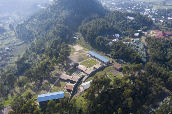 Ruhehe Primary School / MASS Design Group