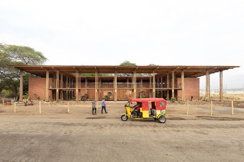 Community Productive Development Center Las Tejedoras / Natura Futura Arquitectura + Juan Carlos Bamba