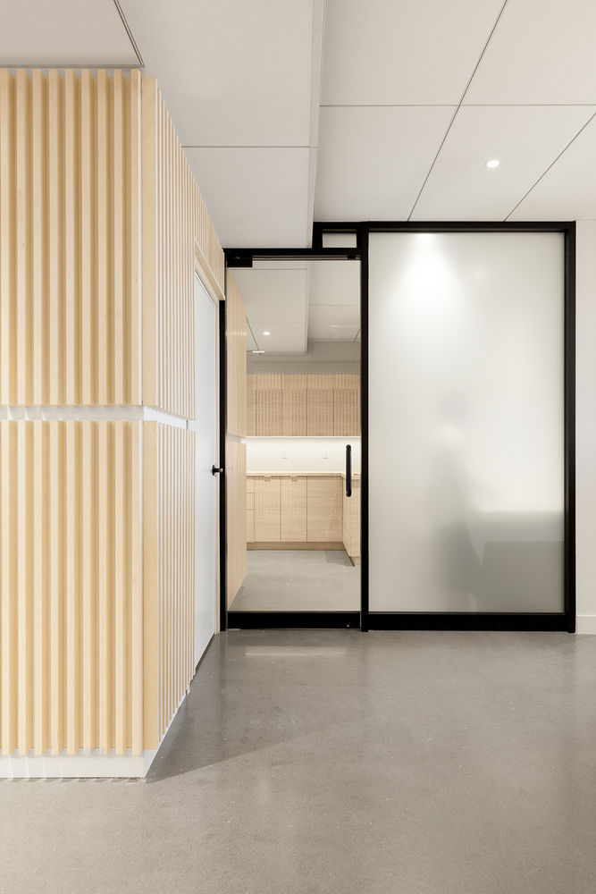 Go Orthodontistes牙科诊所，加拿大 / Natasha Thorpe Design