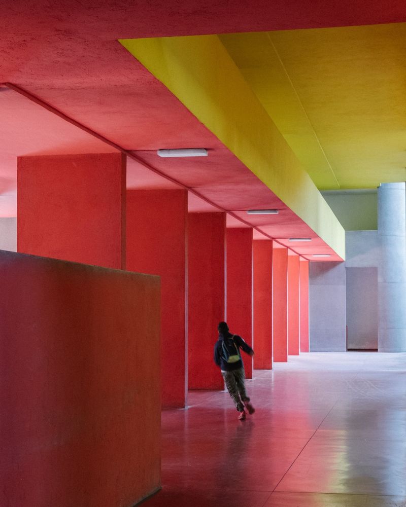 Aldo Rossi 设计的米兰 Gallaratese 社区 | 现代主义与乌托邦的完美融合