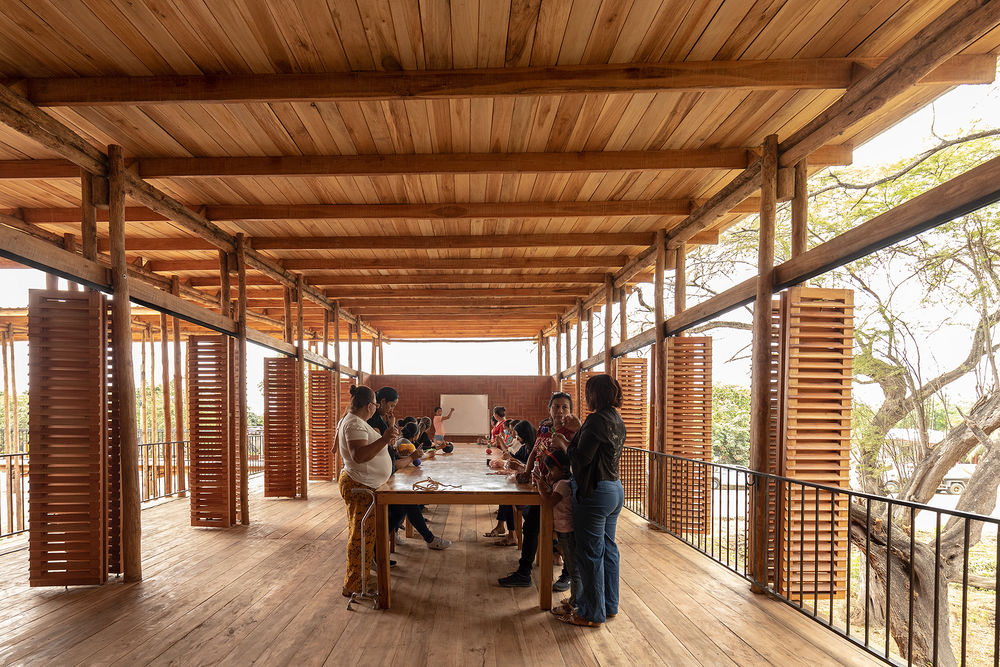 Community Productive Development Center Las Tejedoras / Natura Futura Arquitectura + Juan Carlos Bamba