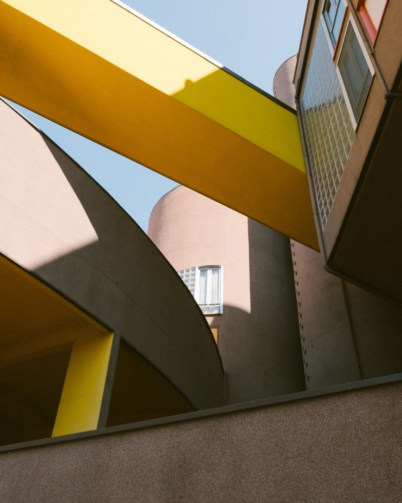 Aldo Rossi 设计的米兰 Gallaratese 社区 | 现代主义与乌托邦的完美融合