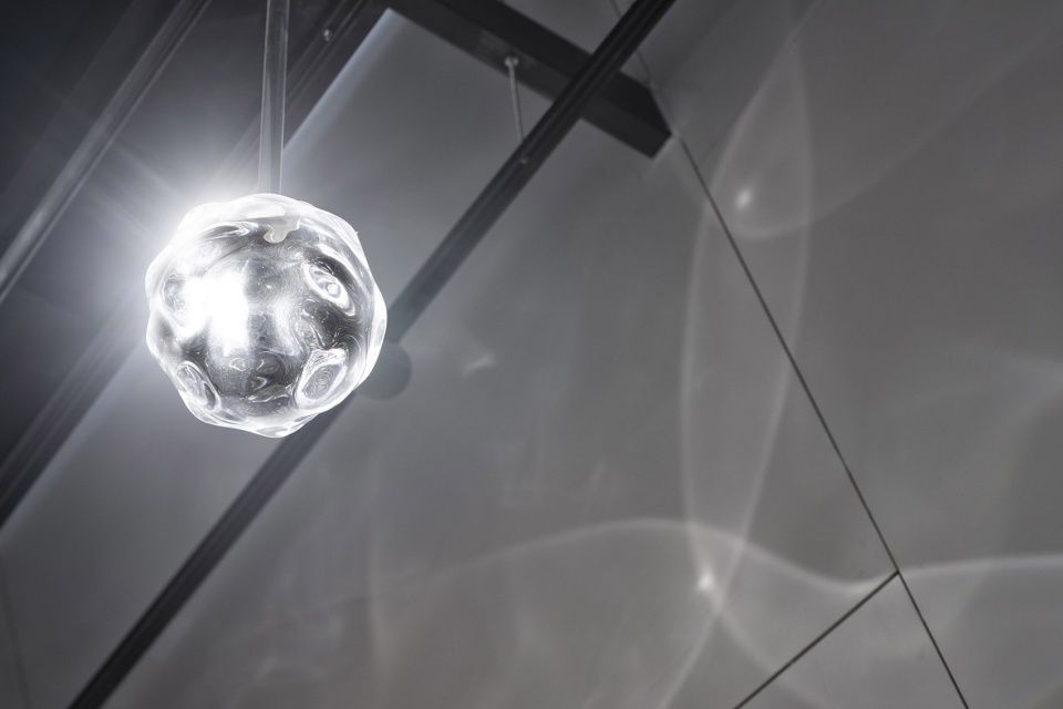 米兰家具展惊现“Raytrace”装置，创新材料 Dekton 的梦幻空间