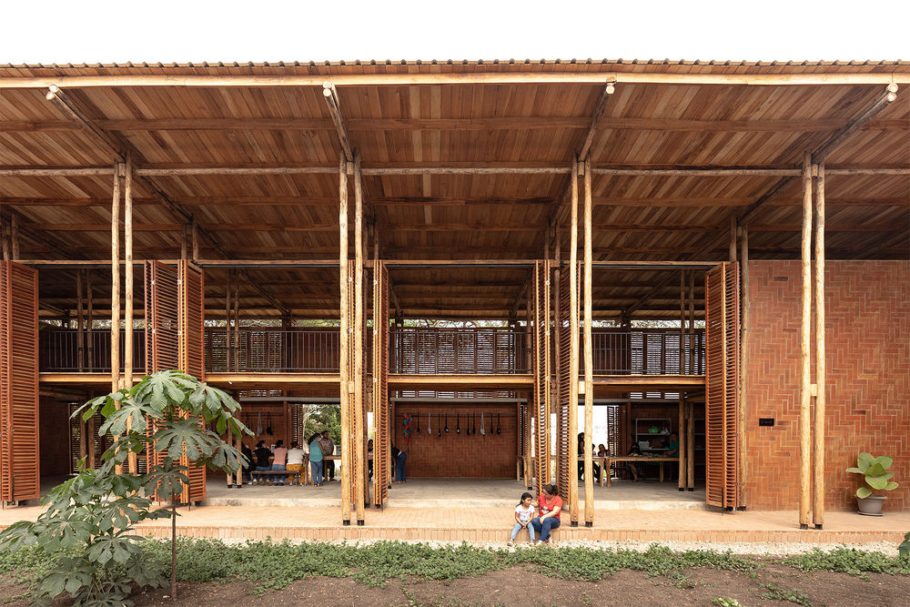 Community Productive Development Center Las Tejedoras / Natura Futura Arquitectura + Juan Carlos Bamba
