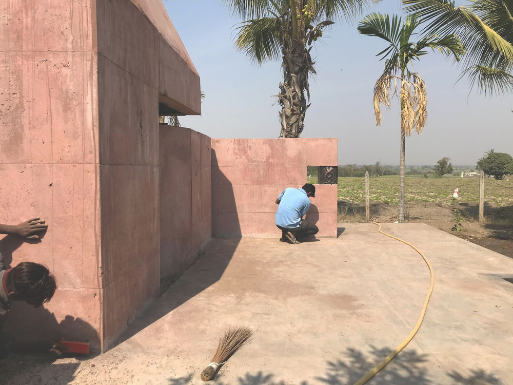 Tejorling Radiance Temple / Karan Darda Architects