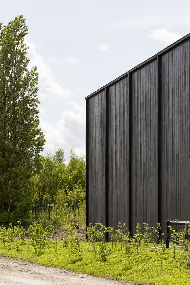 Bramier Fire Station / Bureau DBG