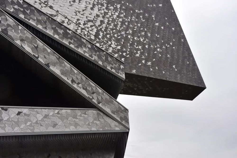 阿布扎比卢浮宫 | 文明交汇的建筑诗篇