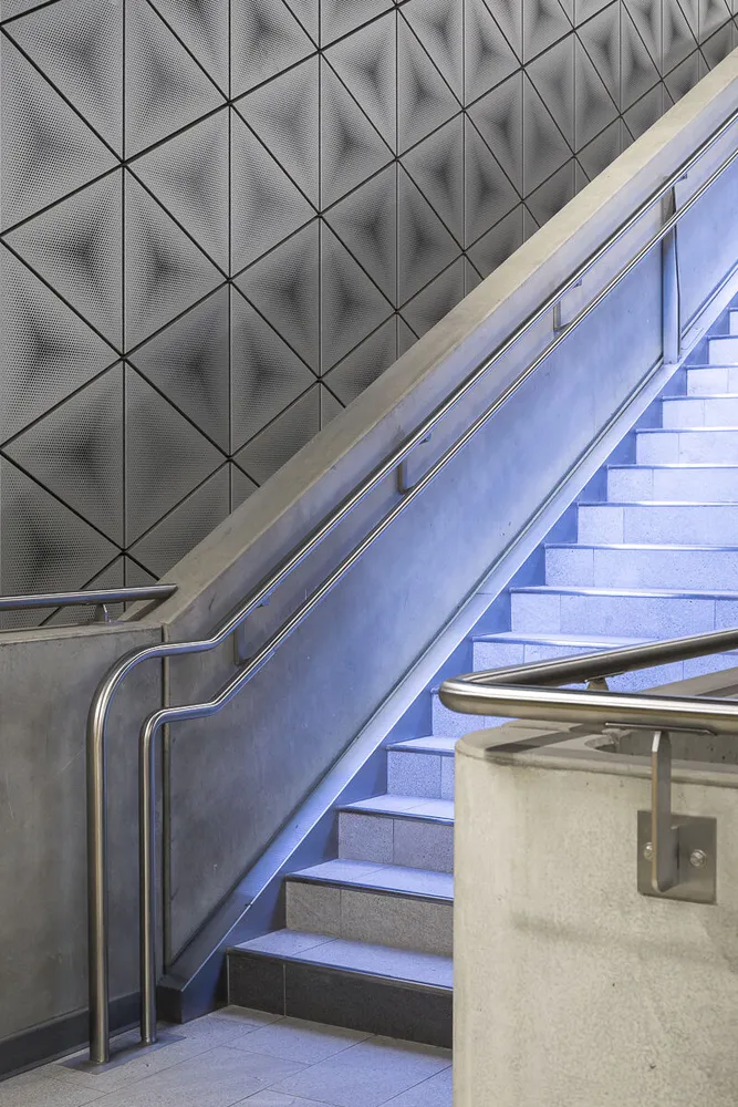 4 metro stations, line B in Rennes