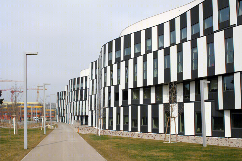 维也纳大学经济与商贸学院——交织的建筑空间促进学术互动