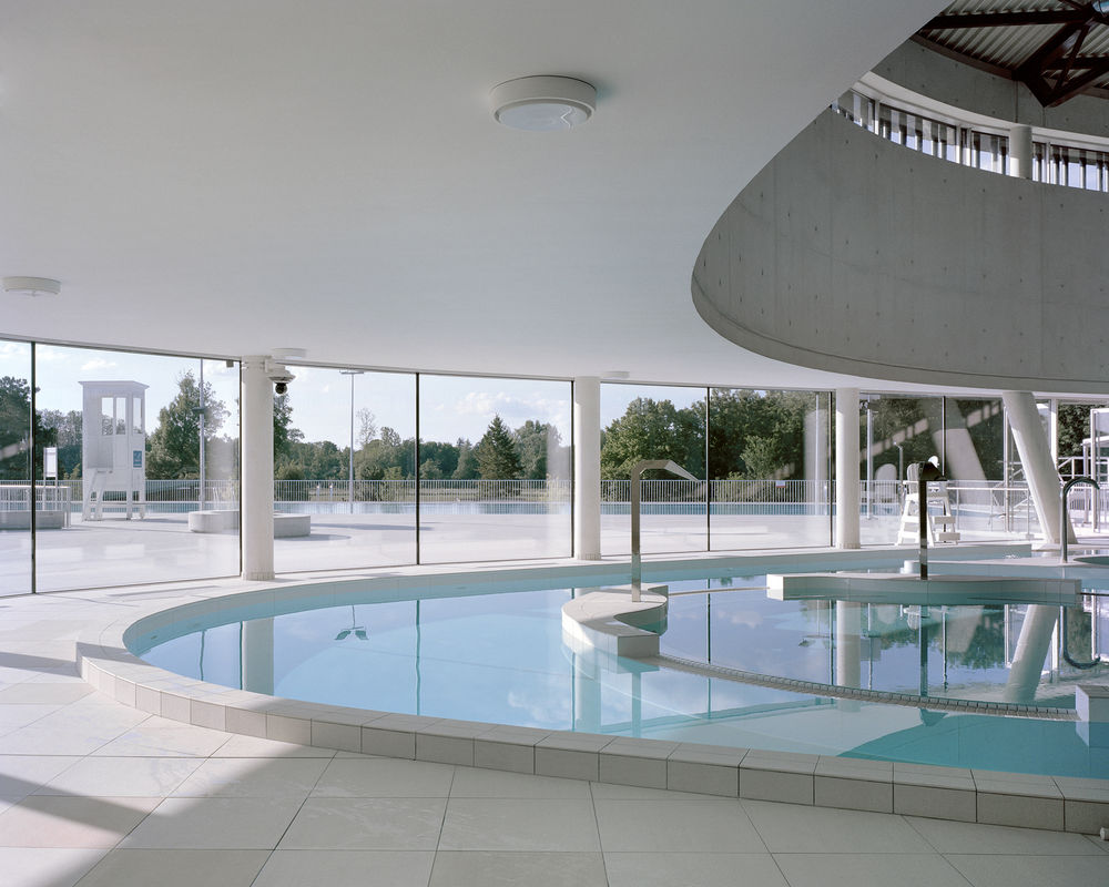 Balsaneo Aquatic Center / Mikou Studio