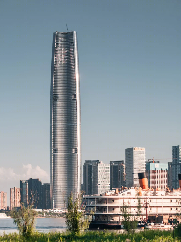 武汉绿地中心 | 华中第一高楼的瑰丽摄影展