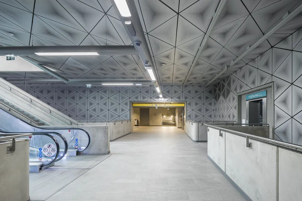 4 metro stations, line B in Rennes
