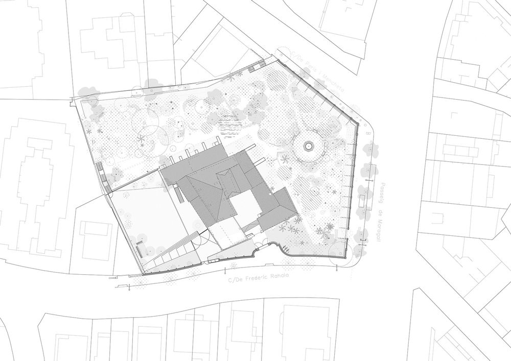 古老农舍改建而成的音乐学院 / BAMMP Arquitectes
