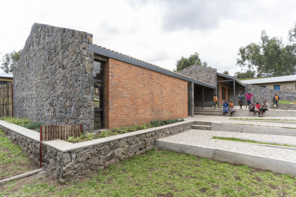 Ruhehe Primary School / MASS Design Group