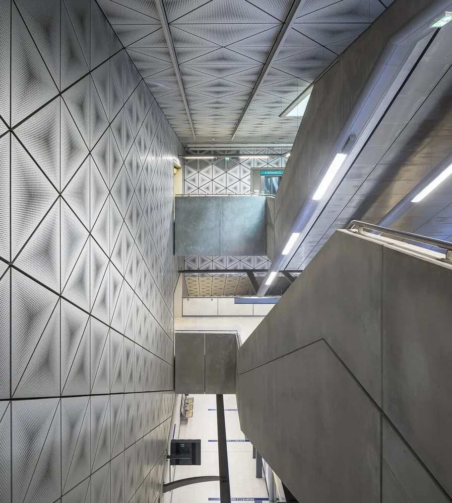 4 metro stations, line B in Rennes