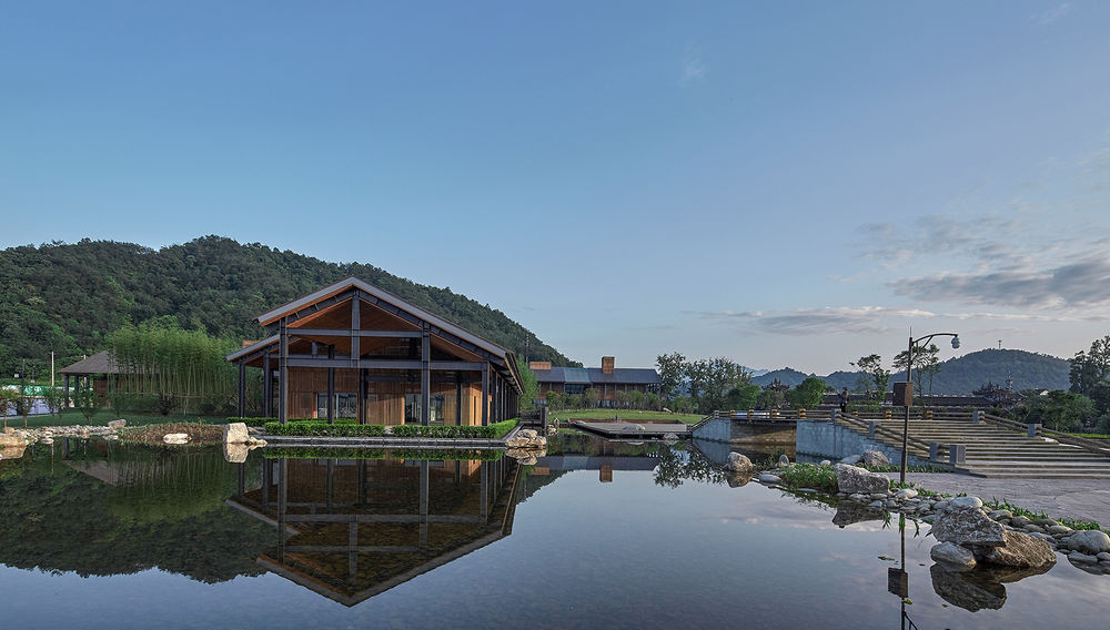 街子古镇梅驿广场与青鸾公园 | 山水画卷中的公共空间