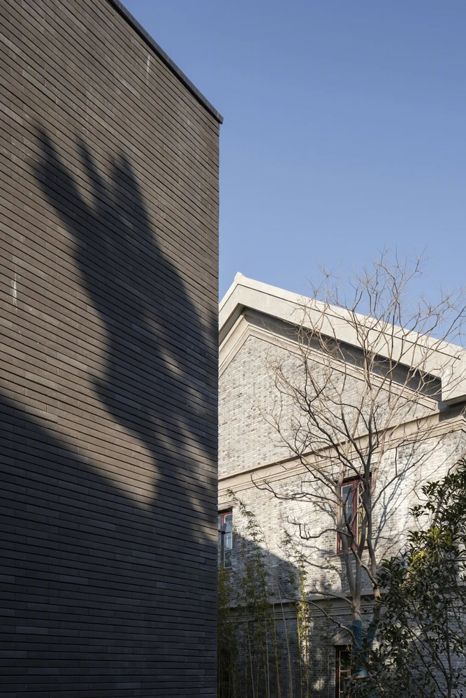 苏州仁恒仓街商业展示馆 | 新旧对话的场所复兴