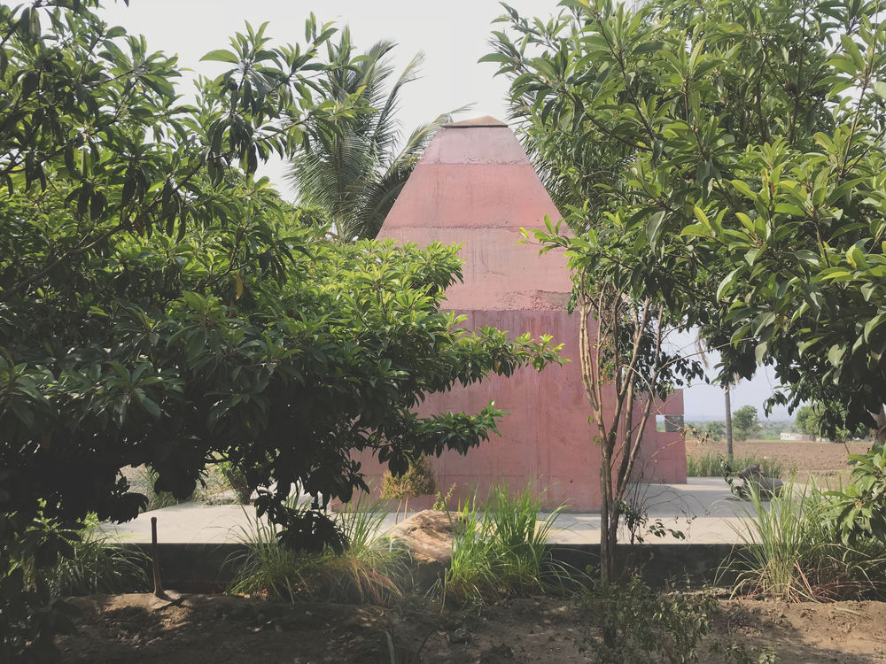 Tejorling Radiance Temple / Karan Darda Architects