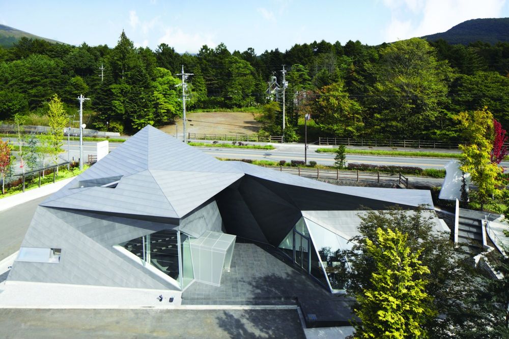 折纸艺术融入建筑设计 日本 Karuizawa 博物馆综合体
