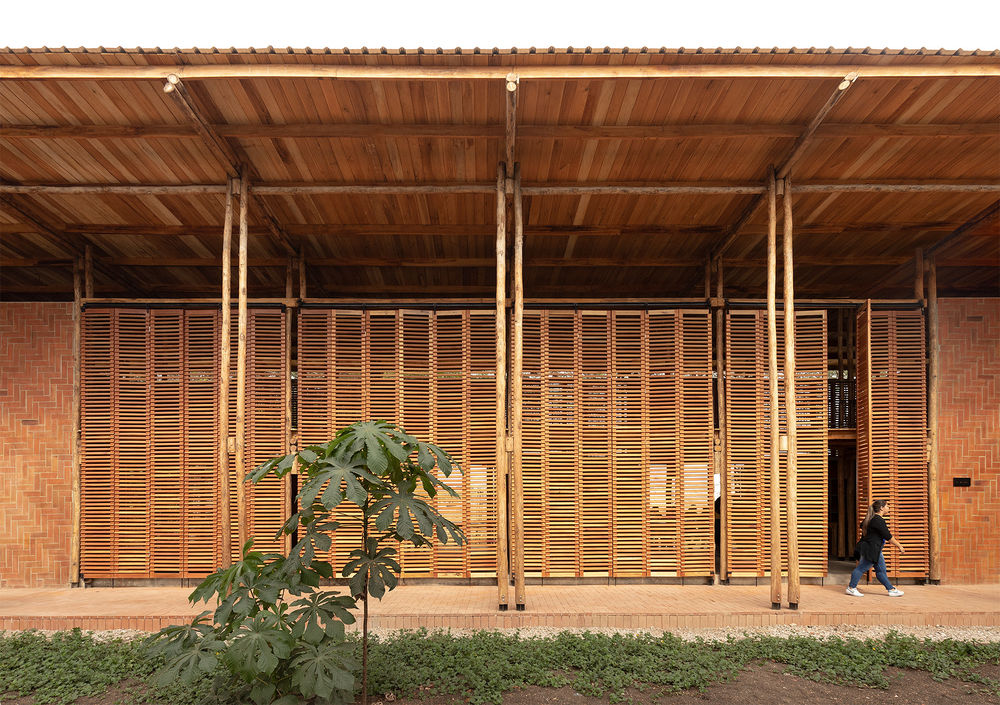 Community Productive Development Center Las Tejedoras / Natura Futura Arquitectura + Juan Carlos Bamba