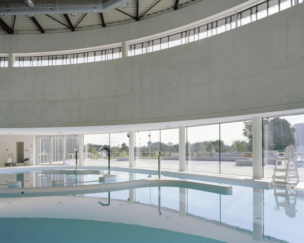 Balsaneo Aquatic Center / Mikou Studio