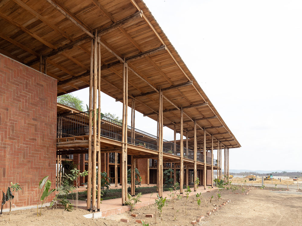 Community Productive Development Center Las Tejedoras / Natura Futura Arquitectura + Juan Carlos Bamba