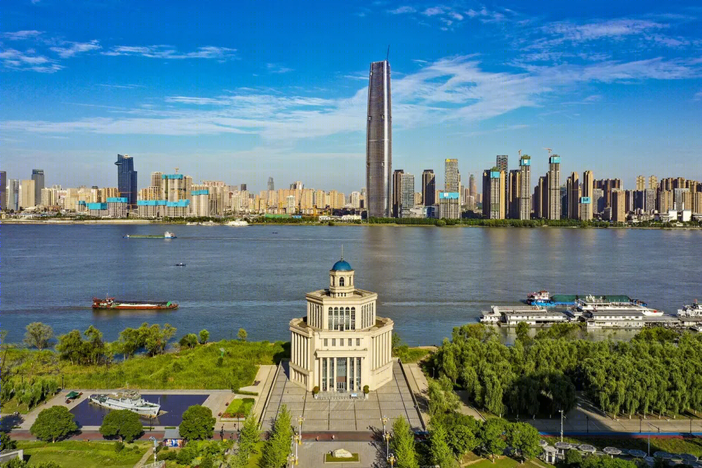 武汉绿地中心 | 华中第一高楼的瑰丽摄影展
