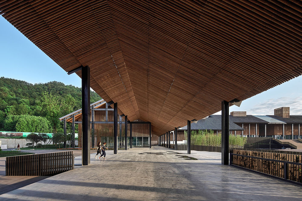 街子古镇梅驿广场与青鸾公园 | 山水画卷中的公共空间