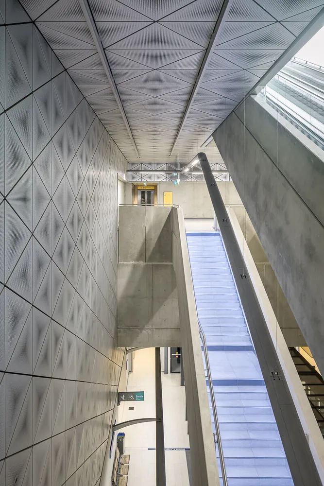 4 metro stations, line B in Rennes