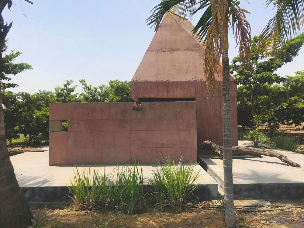 Tejorling Radiance Temple / Karan Darda Architects