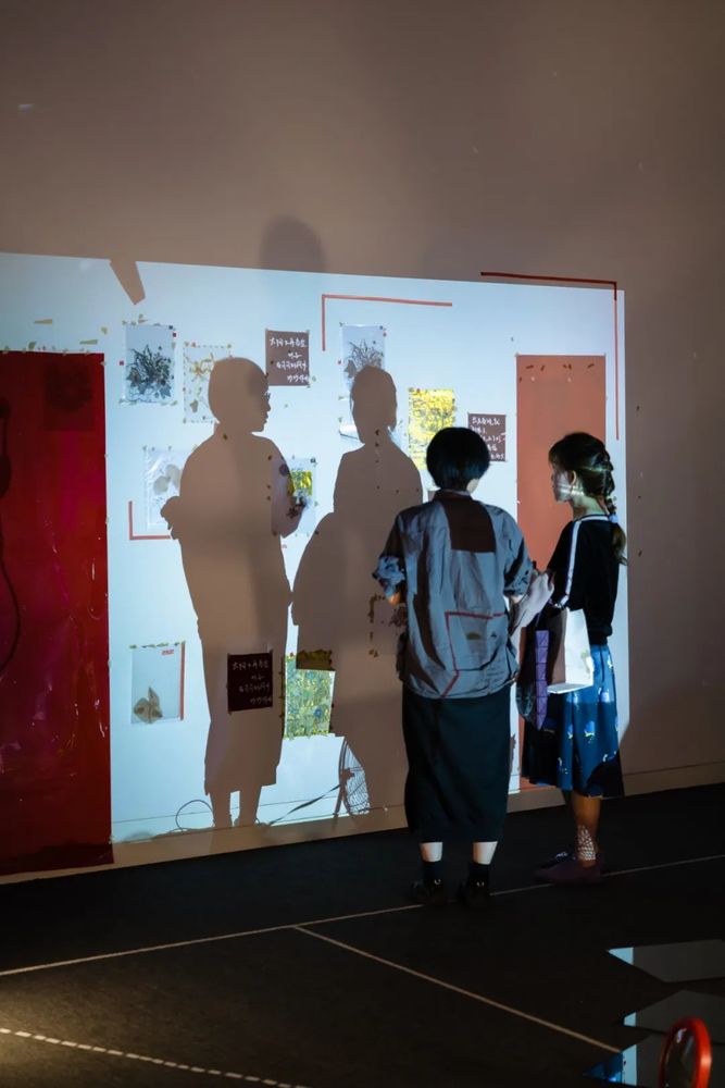 天目里美术馆 | “跨服聊天”与“9189 公里”展览打破艺术边界