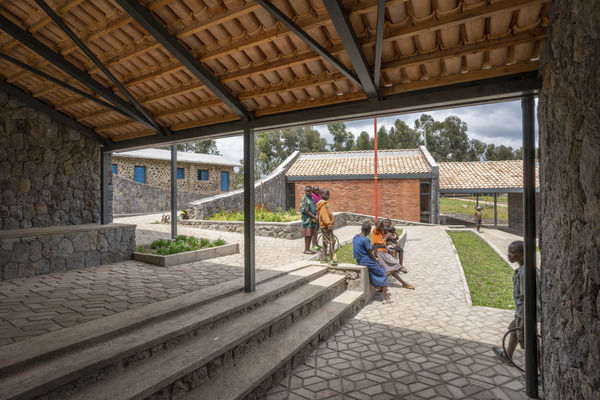 Ruhehe Primary School / MASS Design Group