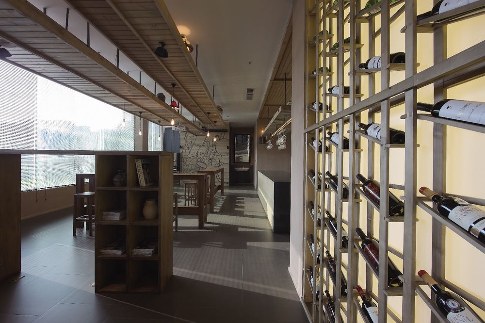 福州马尾保税区酩豪酒庄——现代简约的品酒空间