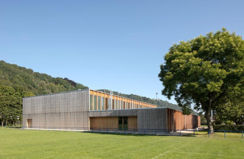 MGF Architekten丨Zweifeldsporthallen für die Bezirkssportanlage Trier-West und Feyen丨德国